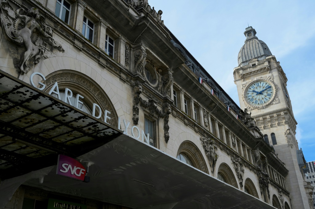 Trafic perturbé sur la LGV entre Paris et Lyon : retour au trafic normal prévu vendredi matin