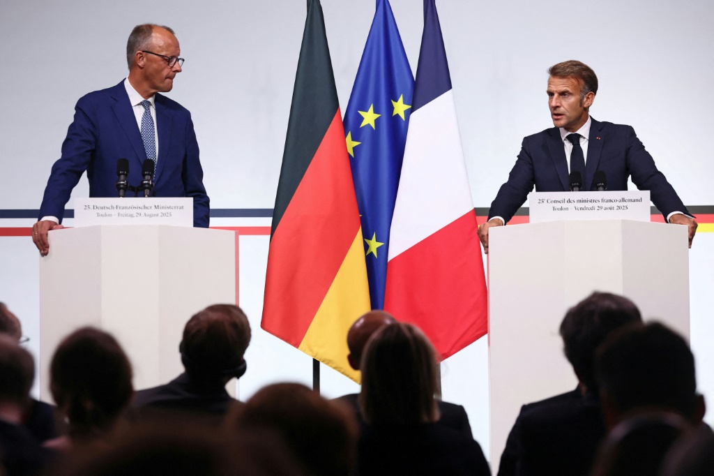 Guerre en Ukraine : Macron et Merz réclament des sanctions supplémentaires contre la Russie